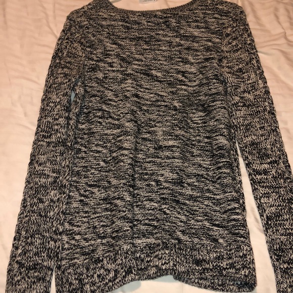 GRAY AND WHITE KNIT SWEATER - Picture 2 of 3